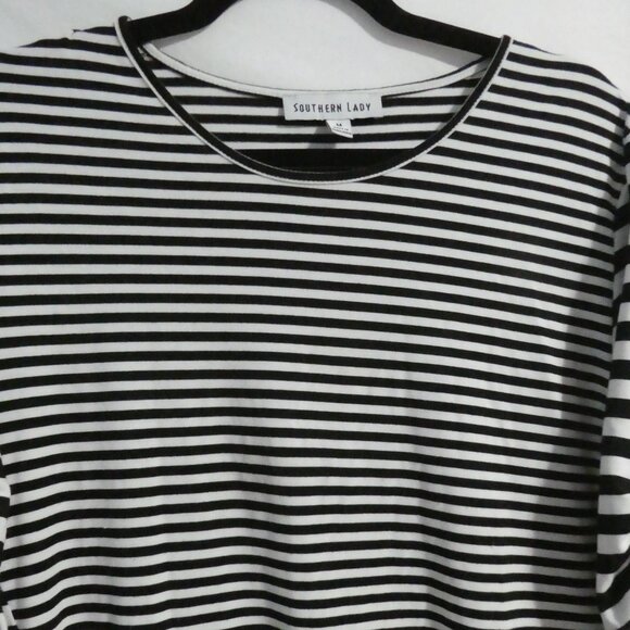 SOUTHERN LADY | medium | Striped Black and White Shirt - Picture 4 of 16